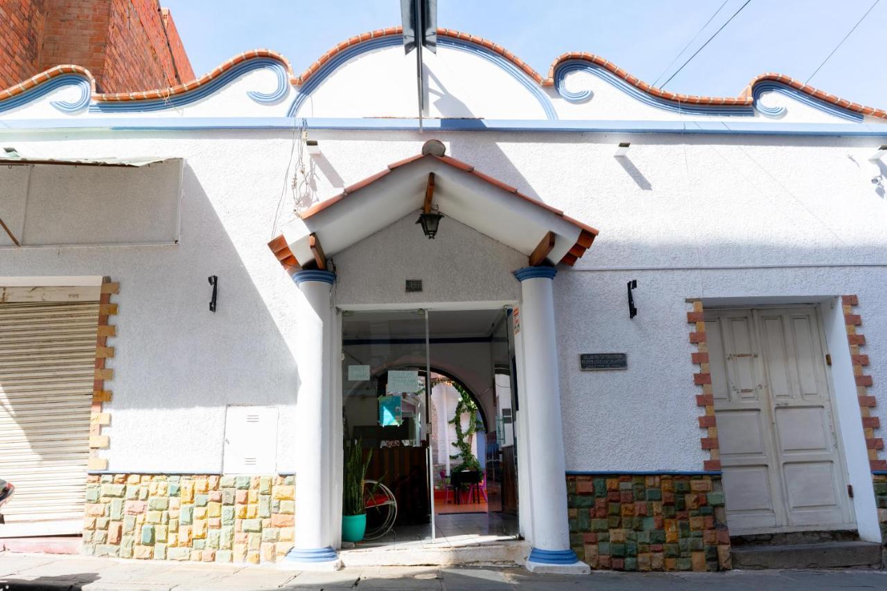 Hostal Zeballos Tarija Εξωτερικό φωτογραφία
