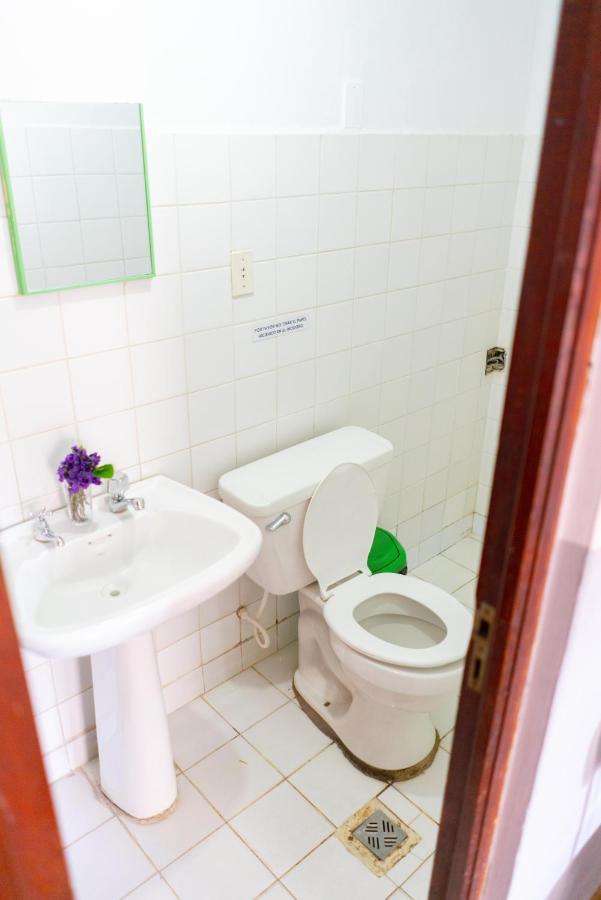 Hostal Zeballos Tarija Εξωτερικό φωτογραφία