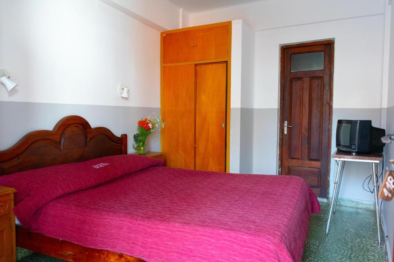 Hostal Zeballos Tarija Εξωτερικό φωτογραφία